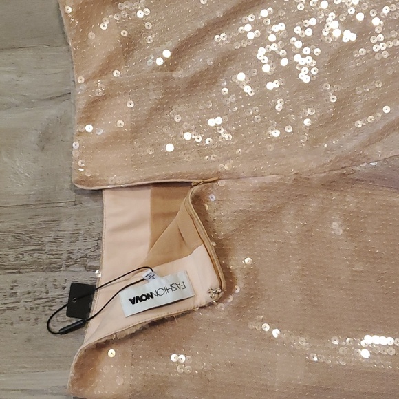 Fashion Nova Outshining Sequin Flare Pant - Picture 8 of 9